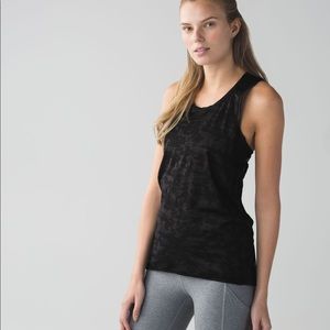 Lululemon Run For Days Tank